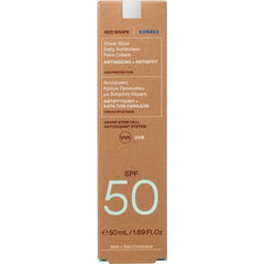 Korres Promo Antiaging & Antispot Suncare Ritual Αντηλιακή & Αντιρυτιδική Προστασία με Red Grape Sheer Glow Αντηλιακή Κρέμα Προσώπου SPF50, 50ml, Black Pine Κρέμα Ημέρας για Σύσφιξη & Lifting, 20ml & Δώρο Naked Summers x Korres Νεσεσέρ, 1τεμ, 1σετ