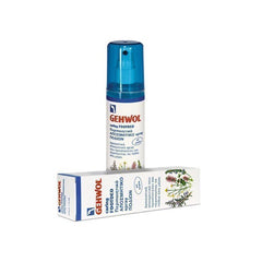 Gehwol Caring Footdeo Spray 150 ml. Το Περιποιητικό Αποσμητικό Spray ποδιών χαρίζει φρεσκάδα και αναζωογόνηση στα “φλογισμένα” πέλματα, εξουδετερώνει την κακοσμία των ποδιών, ενώ παράλληλα βελτιώνει την μικροκυκλοφορία.