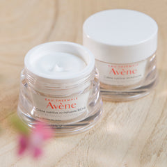 Eau Thermale Avène - Πλούσια Κρέμα Θρέψης και Αναζωογόνησης Για Το Πολύ Ξηρό Δέρμα 50ml