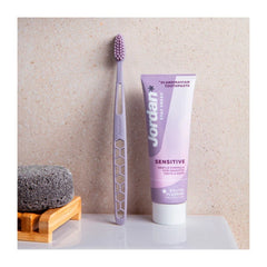 Jordan Sensitive Long-Lasting Relief Xylitol & Fluoride Protection Toothpaste 75ml