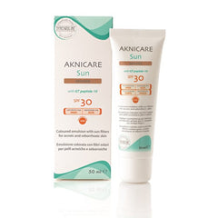 Synchroline Aknicare Sun Teintee SPF30 Σμηγματορρυθμιστική κρέμα προσώπου 50ml. Σμηγματορρυθμιστική κρέμα προσώπου που προστατεύει από την ηλιακή ακτινοβολία & παράλληλα παρέχει πλήρη κάλυψη των ατελειών.